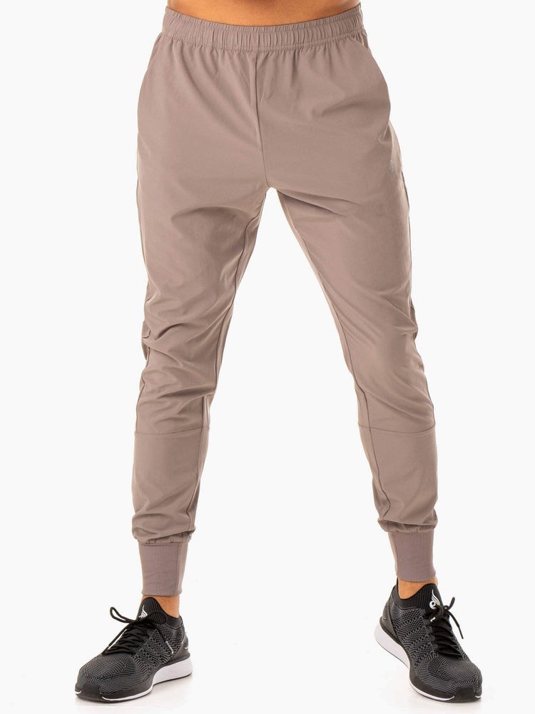 Ryderwear Division Woven Joggers Taupe | IXSWGU732