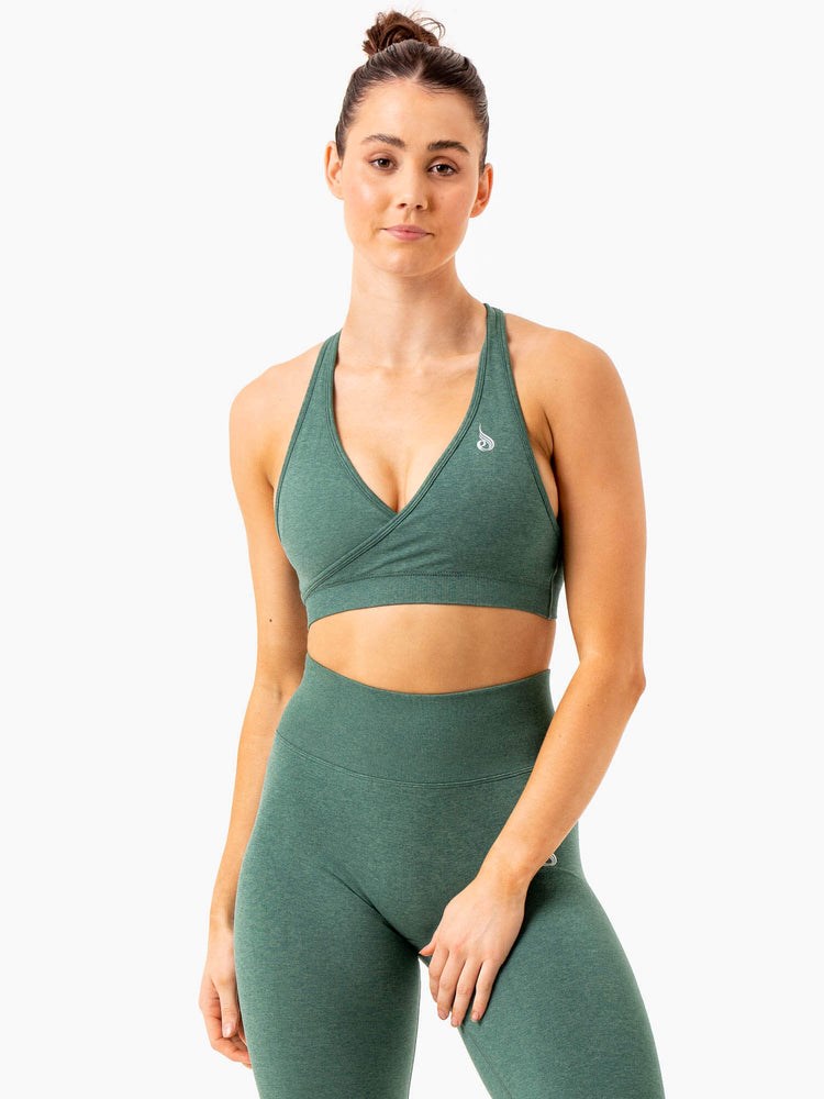 Ryderwear Essential Seamless Cross Over Sports Bra Zielone | TPJQAB032