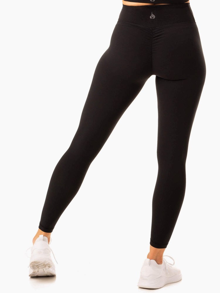 Ryderwear Serene Cross Over Scrunch Leggings Czarne | LGSDKF204