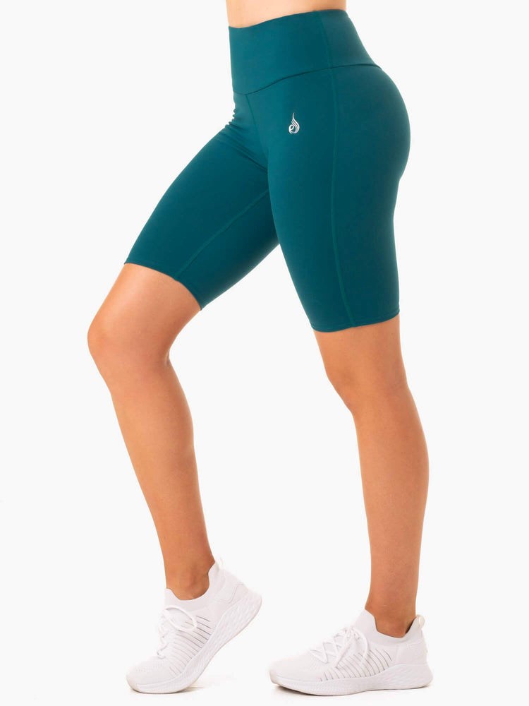 Ryderwear Staples Scrunch Bum Bike Shorts Emerald | TFREPU957